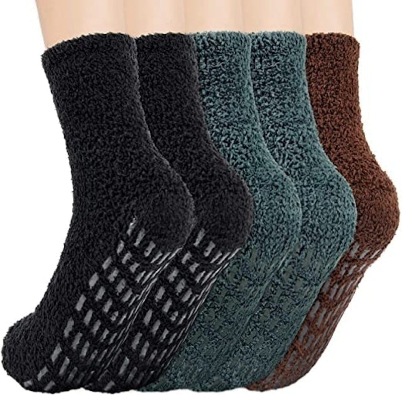5Pairs Men's Fuzzy Socks Non Slip Grip Socks Winter Fluffy Slipper Socks  Cozy Warm Plush Sleep Cabin Footies with Grippers