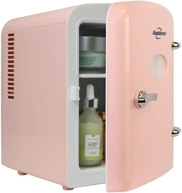 Retro Mini Fridge 1