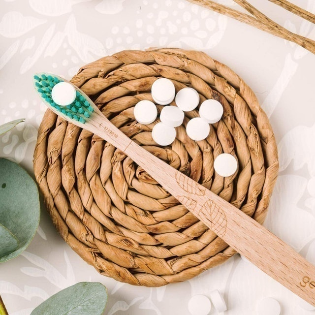 Natural Effervescent Cleansing Toothpaste Tablets 2