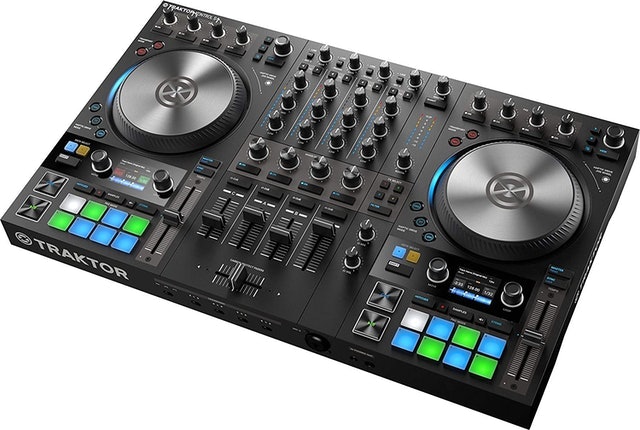 10 Best DJ Controllers UK 2024 | Audio Engineer Reviewed 1