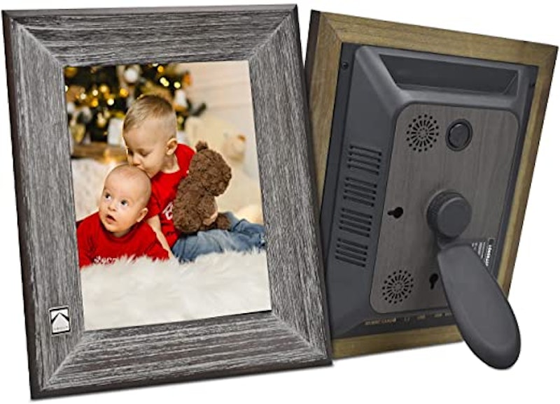 Classic Digital Photo Frame 1