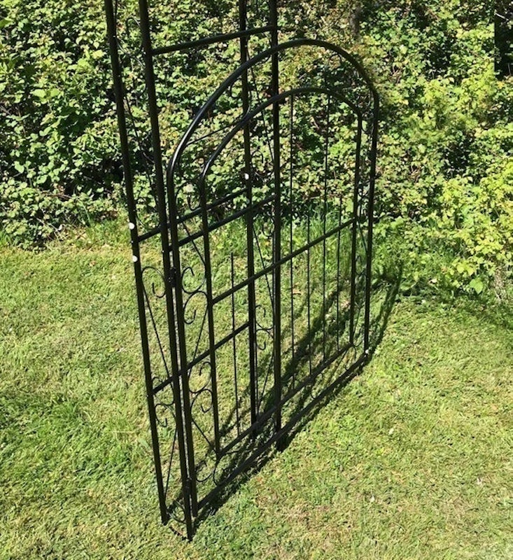 Windsor Garden Arch 4