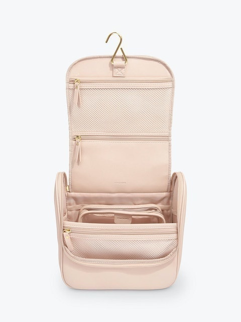 Hanging Wash Bag 2