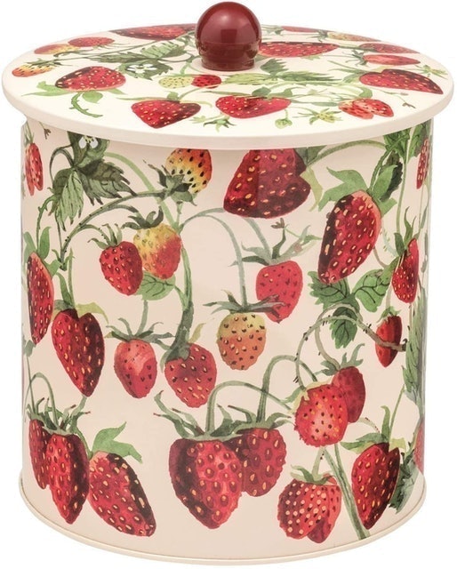 10 Best Biscuit Tins UK 2024 | Sara Miller, Scion Living and More 5