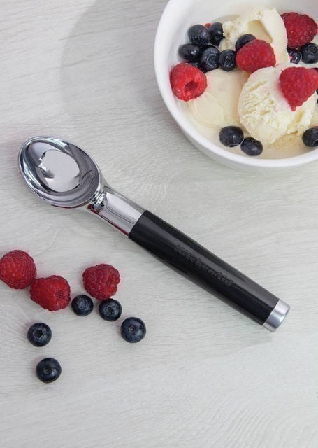 Classic Ice Cream Scoop 2