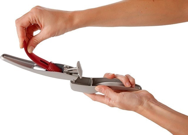 Susi 3 Garlic Press 2