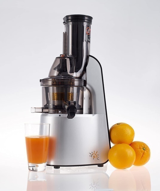 Whole Slow Juicer 1