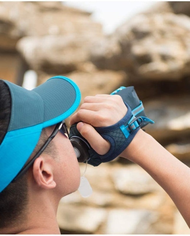Handheld Water Bottle 2