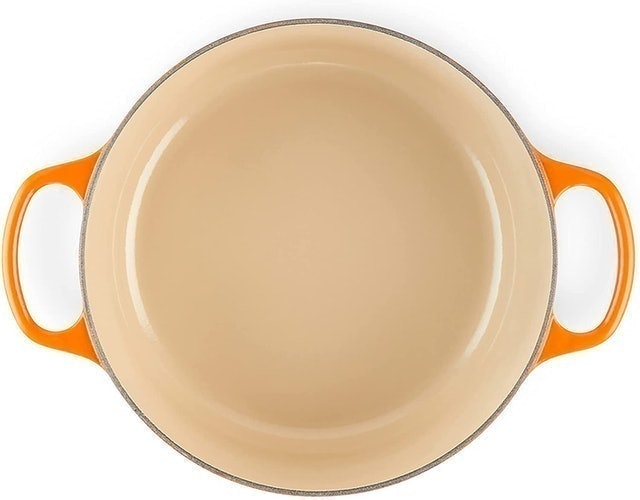 Signature Cast Iron Round Casserole  3