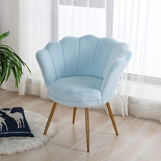 Velvet Accent Chair for Bedroom 2