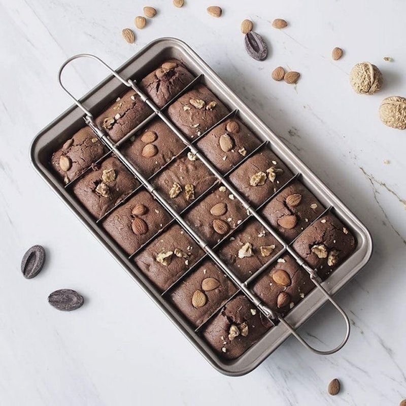 Brownie Tin With Dividers 3