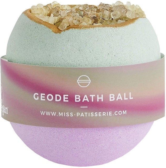 10 Best Bath Bombs UK 2024 | Lush, Westlab and More 4
