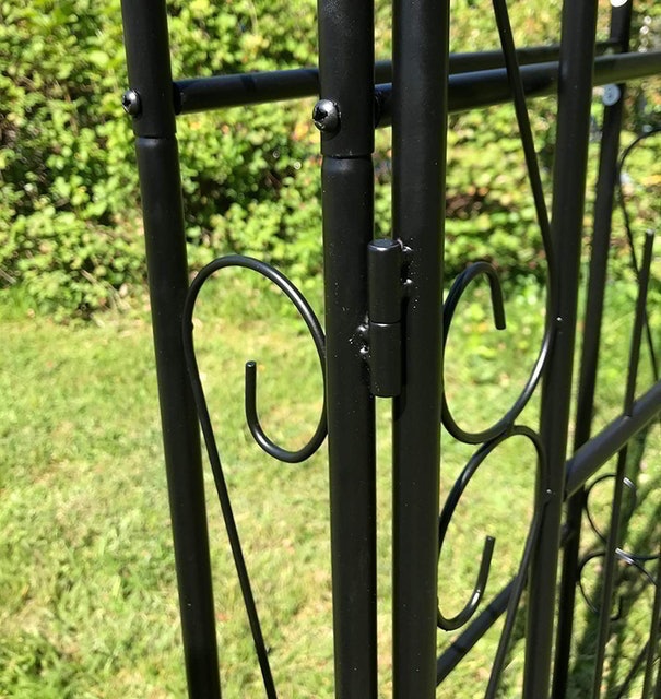 Windsor Garden Arch 3