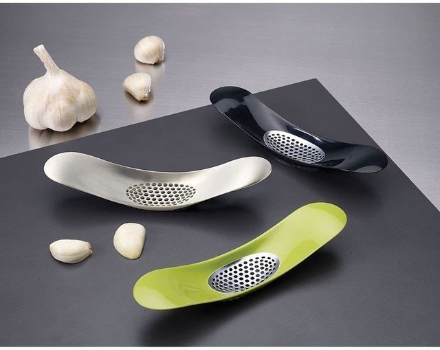 Rocker Garlic Crusher 2