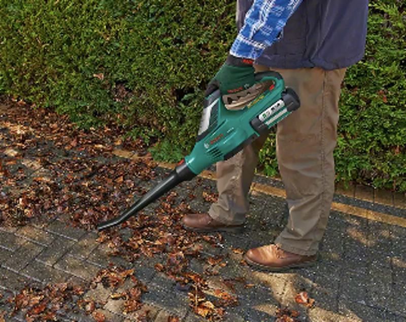 Cordless Leaf Blower 2