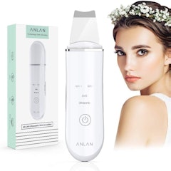 4-in-1 Facial Skin Scrubber