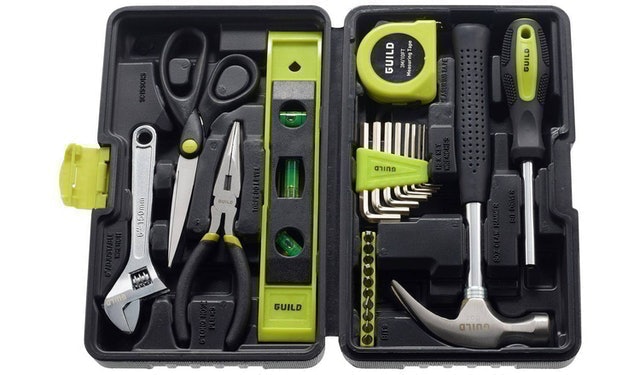 25 Piece Hand Tool Kit 1