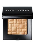 10 Best Highlighters 2024 | UK Makeup Artist Reviewed 4