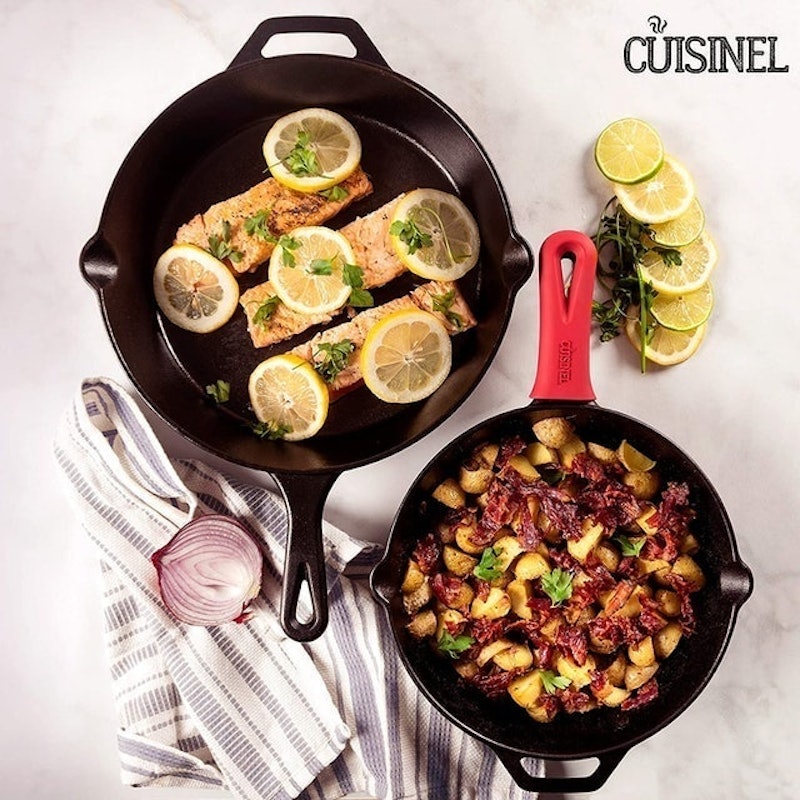 Set of 2 Cast Iron Skillets 2