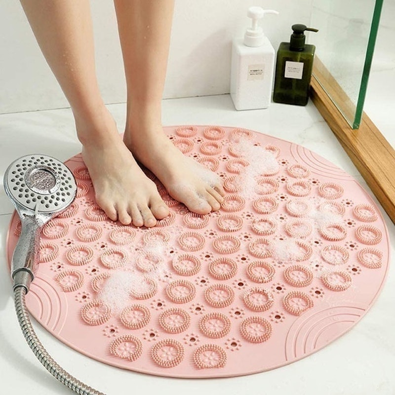 Round Exfoliating Anti-Mould Shower Mat 2