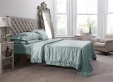 10 Best Silk Bedding UK 2024 | Jasmine Silk, Lilysilk and More 3