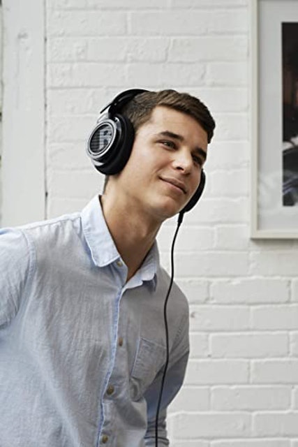 Hi-Fi Stereo Headphones 3