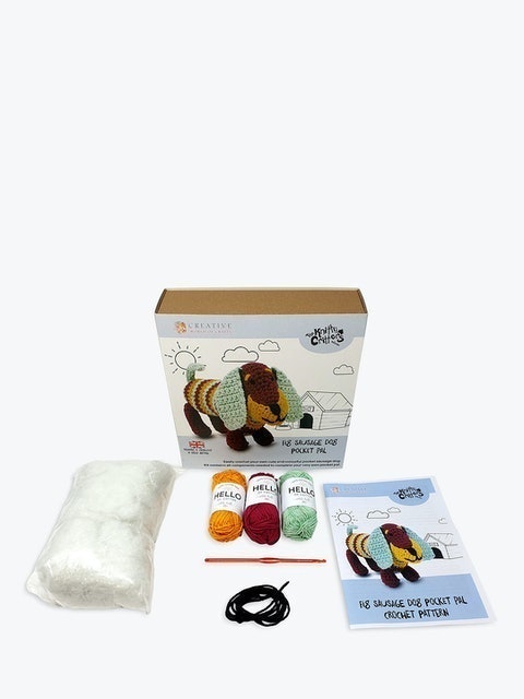 Fig Sausage Dog Crochet Kit 1
