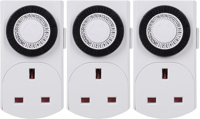 24-Hour Mechanical Plug In Timer 1