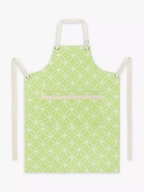 10 Best Kitchen Aprons UK 2024 | DeliVita, Sophie Allport and More 4
