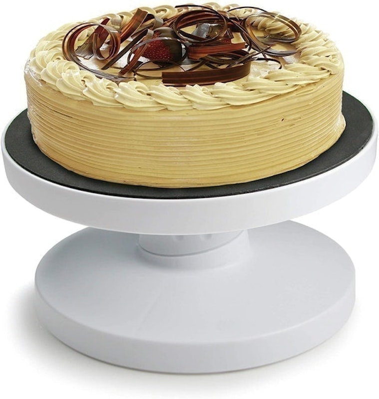How to make Turntable for cakes at home? No Turntable No issue - Make Your  Turntable for icing Cakes 