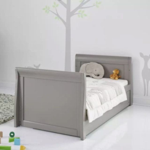 Stamford Classic Sleigh Cot 3
