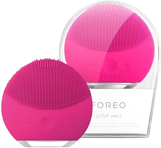 10 Best Facial Cleansing Brushes 2024 | UK Makeup Artist Reviewed 1
