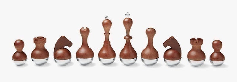 Wobble Wood Chess Set 2