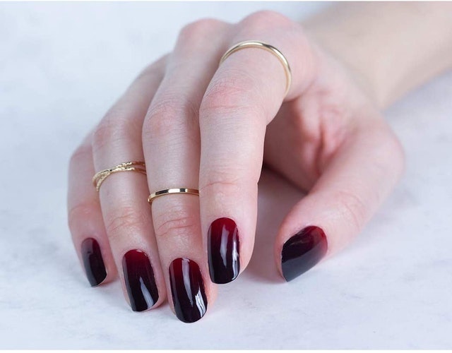 Poisoned Apple Red Nail Wraps 2