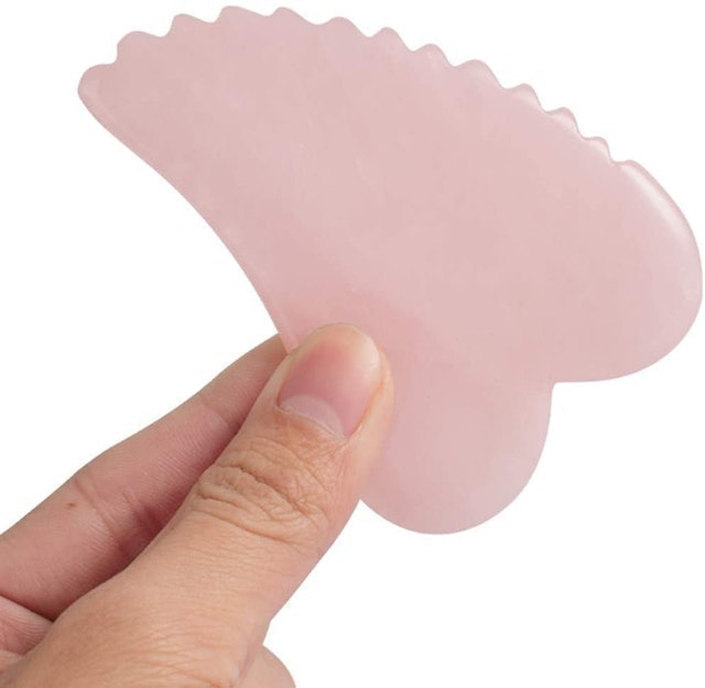 10 Best Gua Sha Tools UK 2024 | Scilla Rose, Tigerstar and More 1