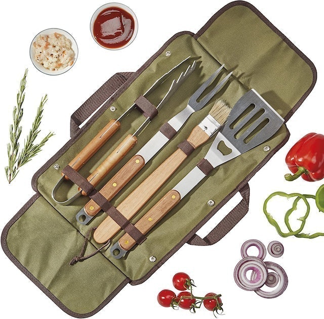 10 Best BBQ Tool Sets UK 2024 | Amazon Basics, Cuisinart and More 2