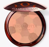 10 Best Bronzers for Pale Skin 2024 | UK Makeup Artist Reviewed 1