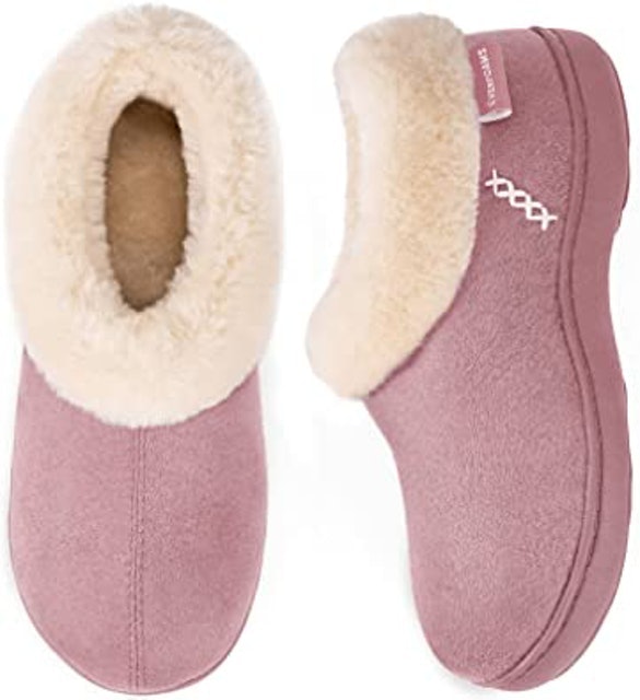 10 Best Women's Slippers UK 2024 | UGG, Skechers and More 5