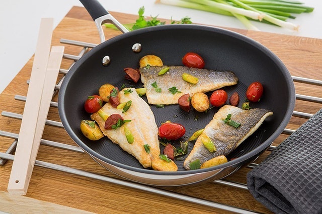 Stainless Steel 5-Piece Saucepan and Frying Pan Set 2
