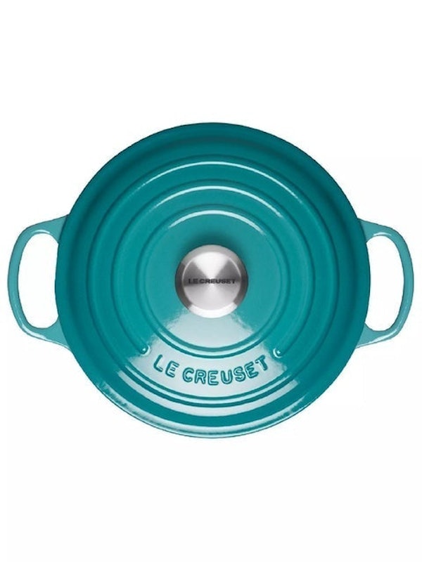 Signature Cast Iron Round Casserole Dish 2