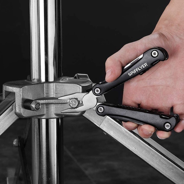 13-in-1 Multitool 2