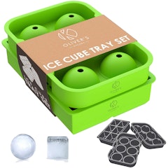 3. Oliver’s Kitchen Stackable Large Ice Cube Tray Set – Pack of Two
