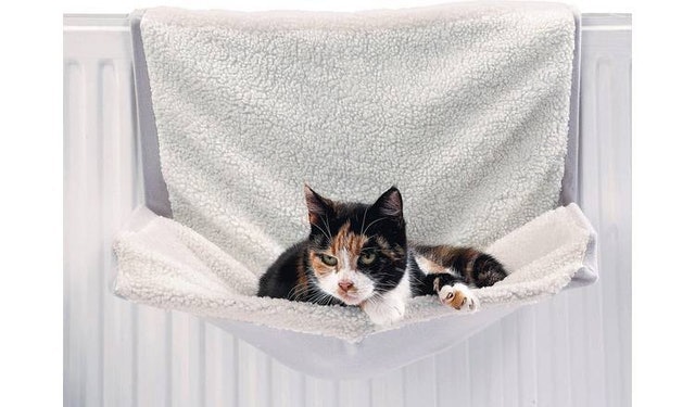 Radiator Cat Bed 1