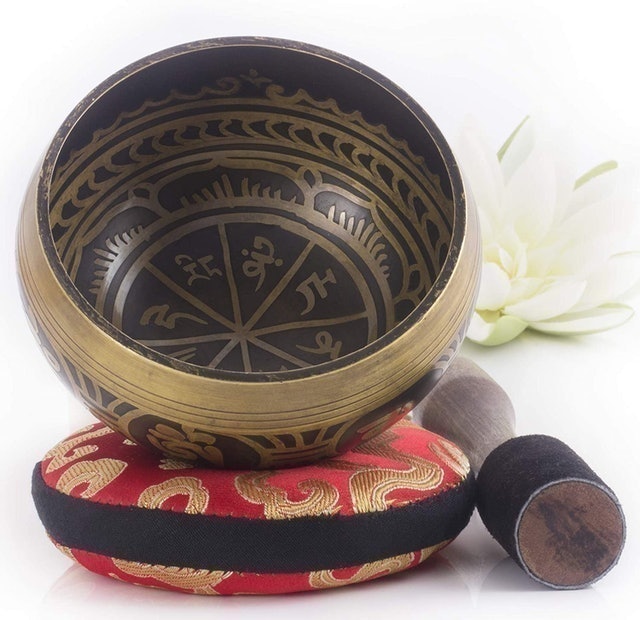 10 Best Singing Bowls UK 2024 | Ohm Store, Silent Mind and More 2