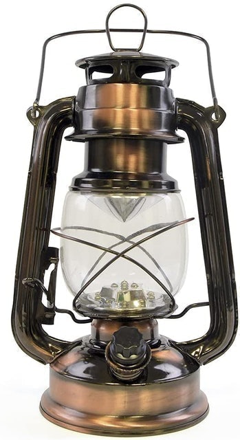 Nebraska LED Storm Lamp 1