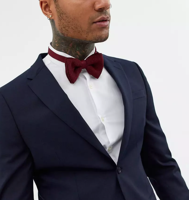 Knitted Burgundy Bow Tie 2