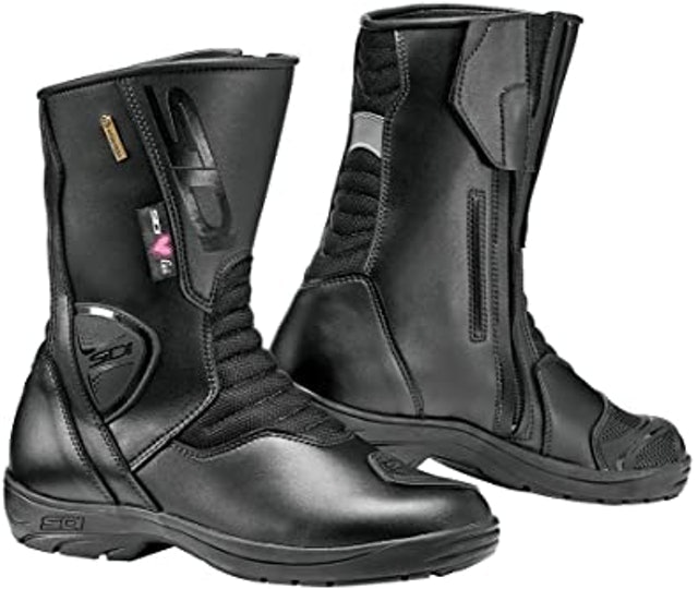 10 Best Motorcycle Boots UK 2024 | Alpinestars, Sidi and More 5