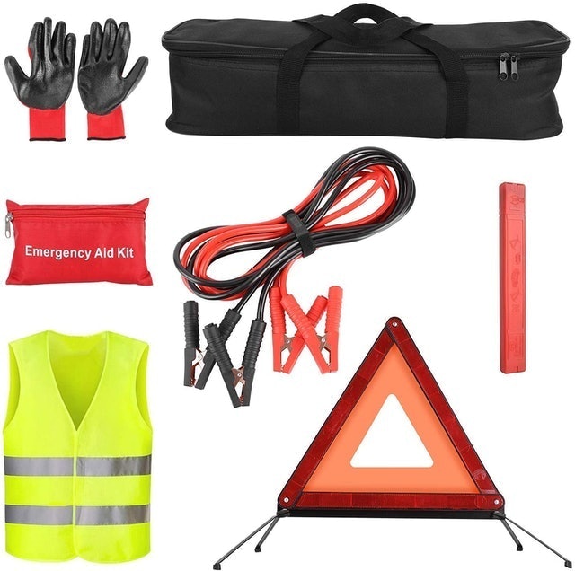 Roadside Assistance Emergency Kit 1