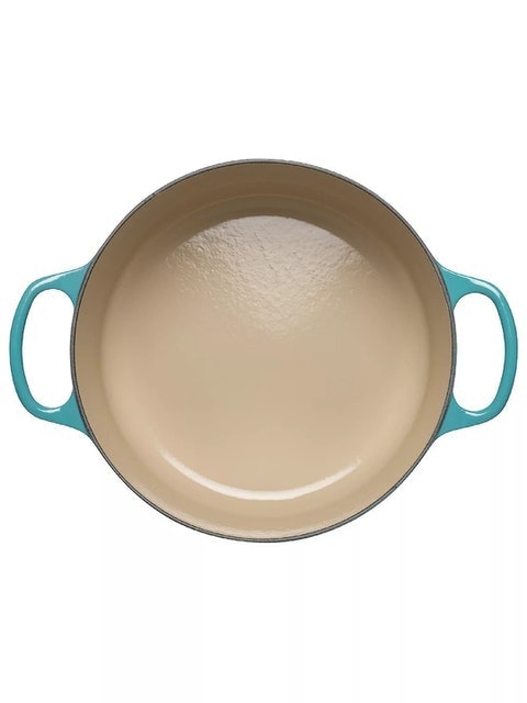 Signature Cast Iron Round Casserole Dish 3