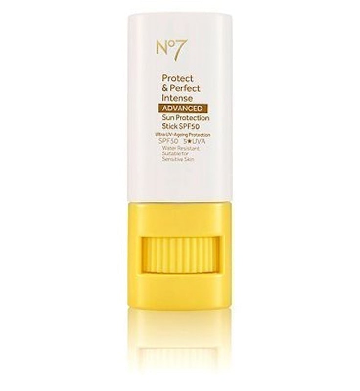 Protect & Perfect Intense Advanced Sun Protection Stick 1